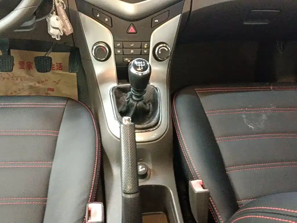 Chevrolet Cruze — миниатюра 14