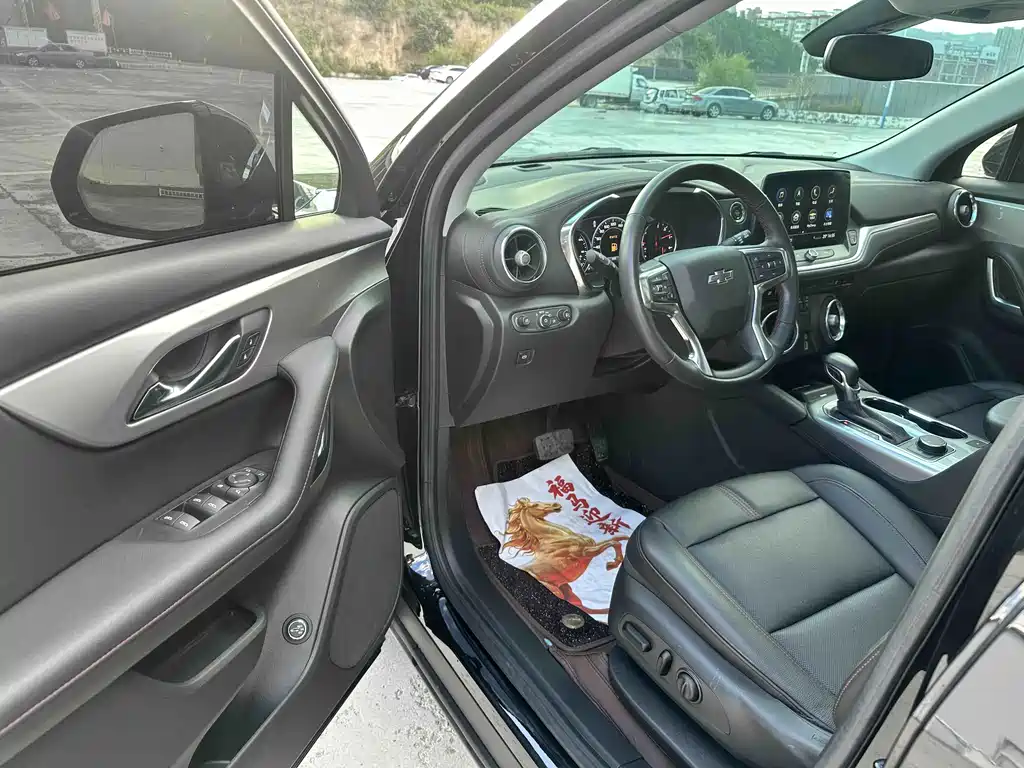 Chevrolet Blazer — миниатюра 5