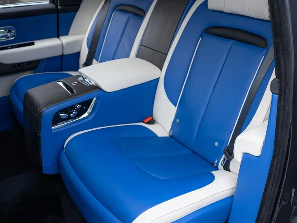 Rolls-Royce Cullinan — миниатюра 24