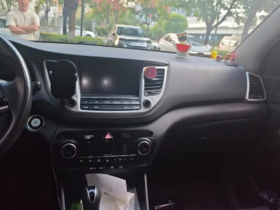 Hyundai Tucson — миниатюра 13