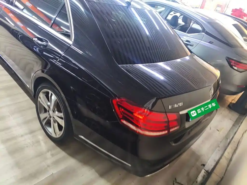 Mercedes-Benz E-Class — миниатюра 6