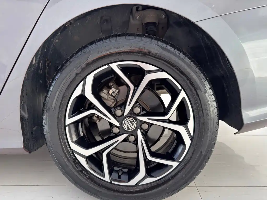 MG MG5 — миниатюра 11