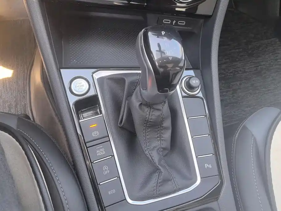 Volkswagen Sagitar — миниатюра 16