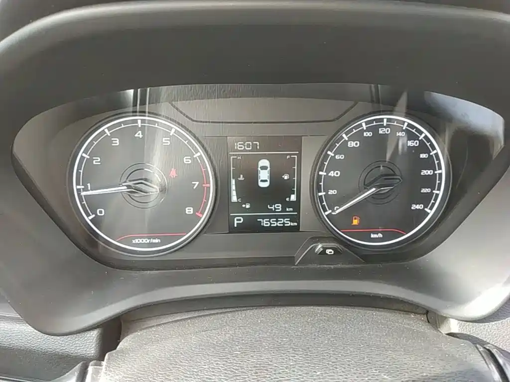 Geely Vision X3 — миниатюра 12