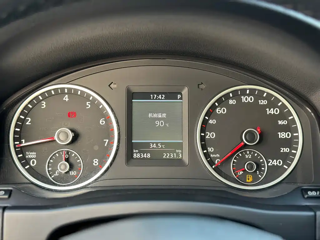 Volkswagen Tiguan — миниатюра 23