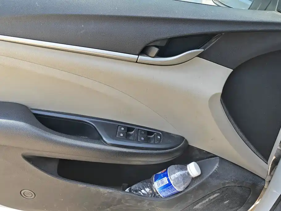 Buick Excelle — миниатюра 7