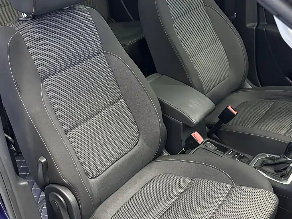 Volkswagen Xia 2018 380TSI 7 мест