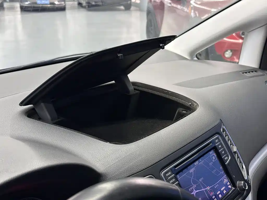 Volkswagen Xia 2018 380TSI 7 мест