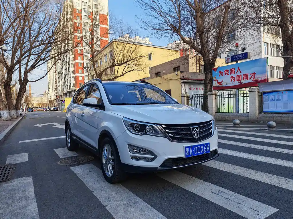 Baojun 560 2016 1.8L MT Comfort