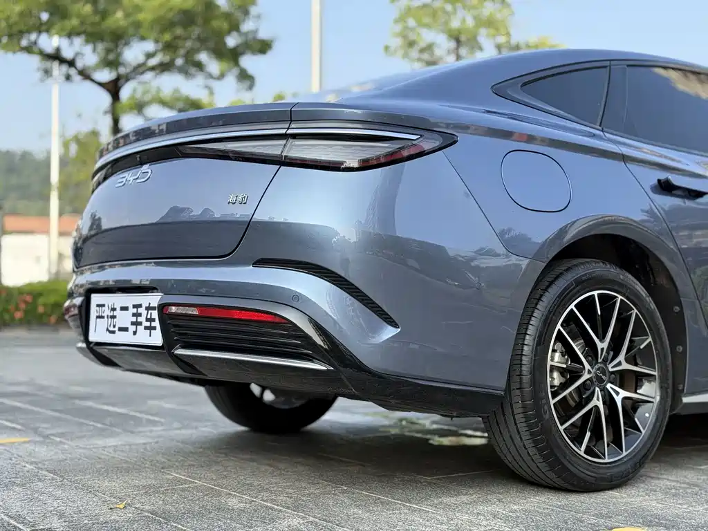 BYD Seal — миниатюра 21