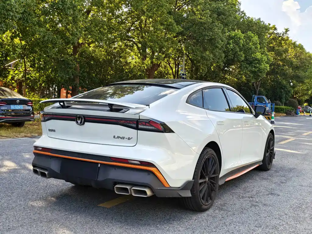 Changan UNI-V — миниатюра 7