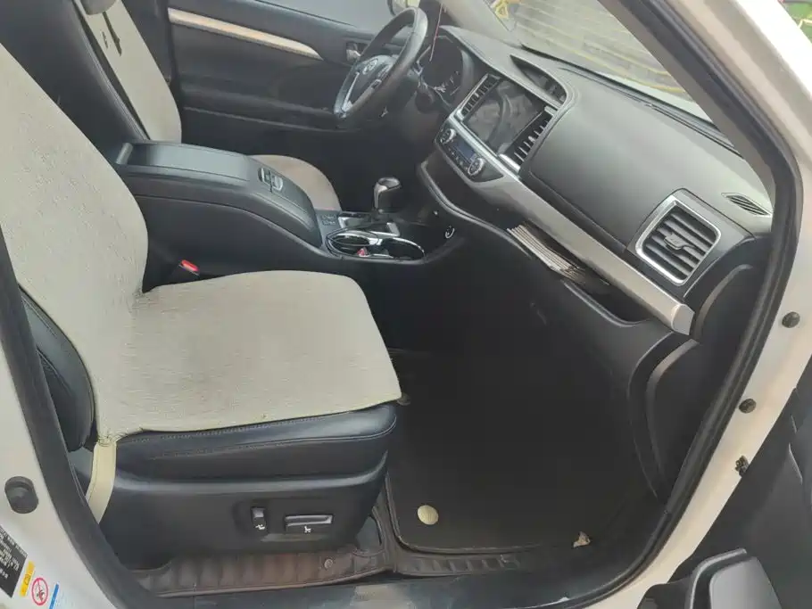 Toyota Highlander — миниатюра 8