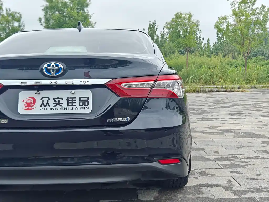 Toyota Camry — миниатюра 27
