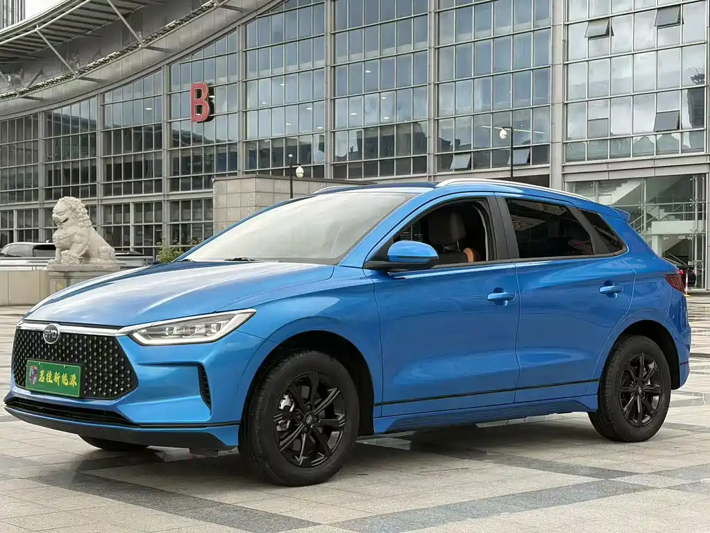 BYD e2
