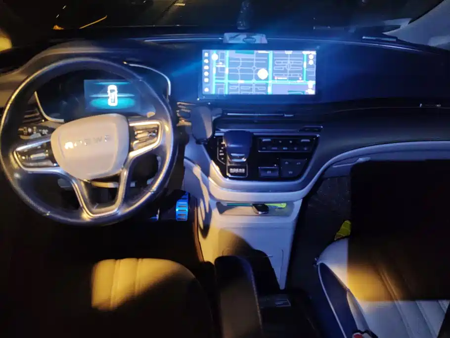 Roewe iMAX8 — миниатюра 12
