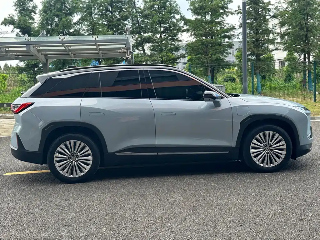 NIO ES6 — миниатюра 5