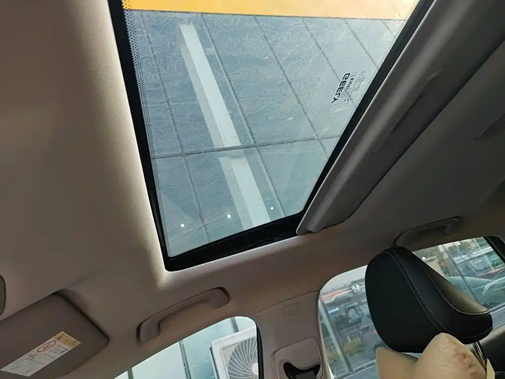Geely Emgrand — миниатюра 18