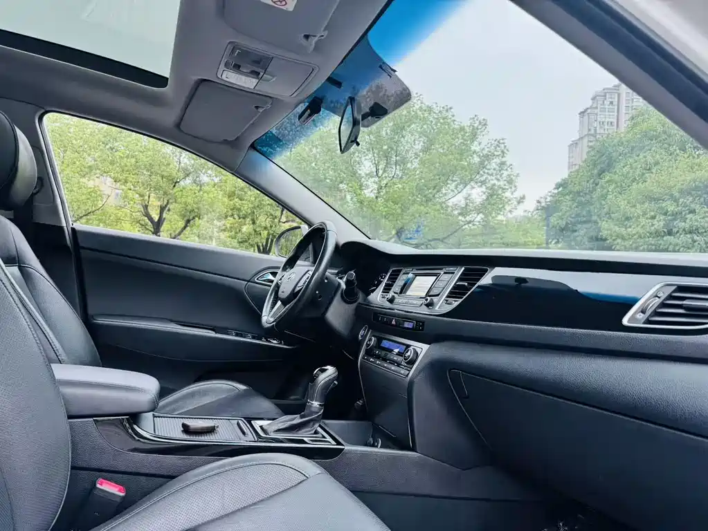 Hyundai Mistra 1.8L Auto Premium Type DLX, фото 11