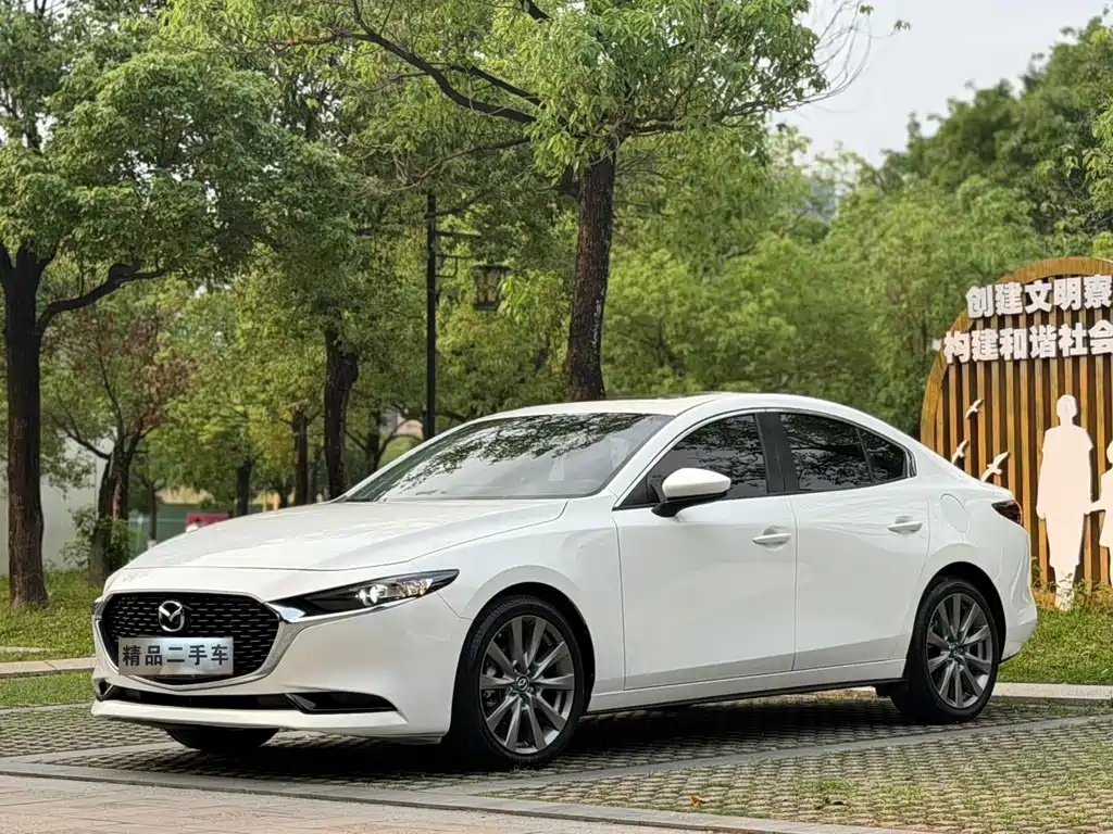 Mazda 3 Axela 2020
