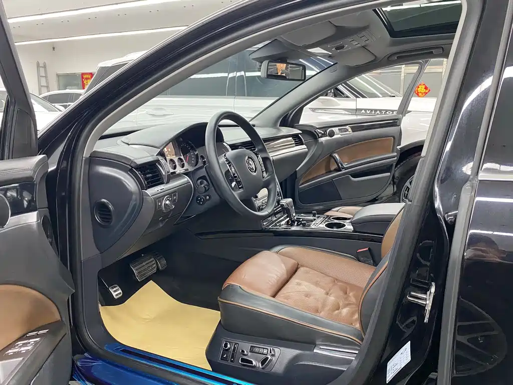 Volkswagen Phaeton — миниатюра 7