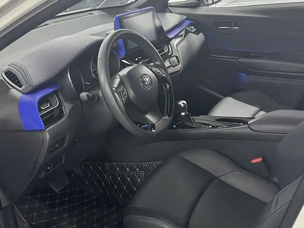 Toyota IZOA — миниатюра 9