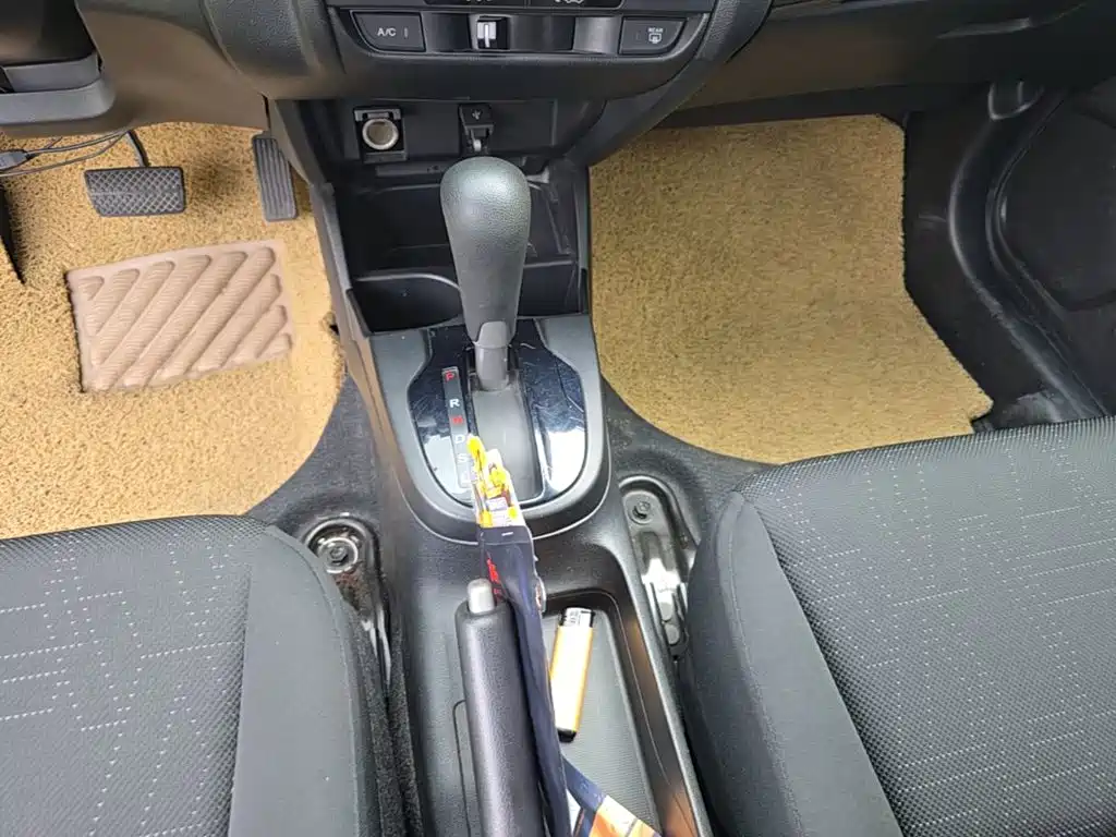 Honda Fit — миниатюра 14