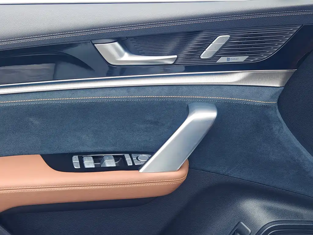 BYD Tang New Energy — миниатюра 26