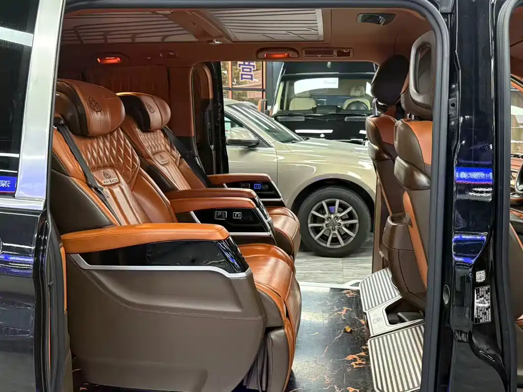 Mercedes-Benz V-Class — миниатюра 10