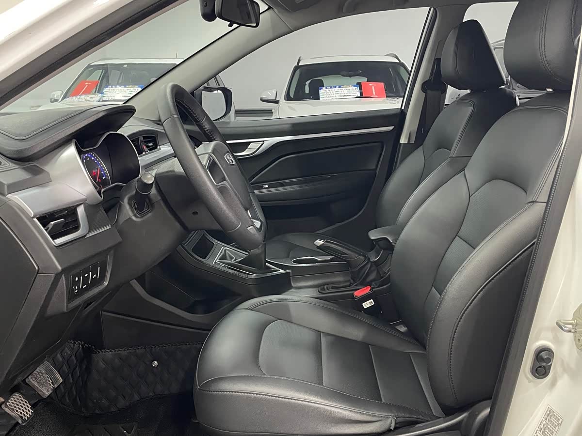 Geely Vision 1.5 л 2021 г. Белый, пробег 50000 км