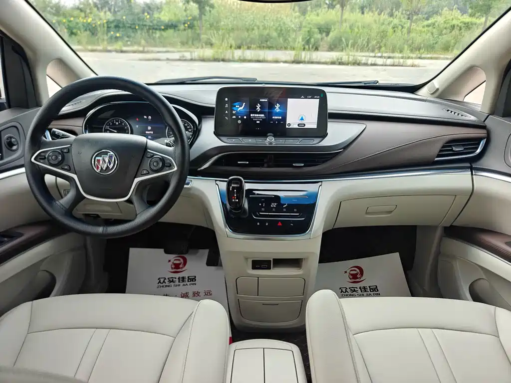Buick GL8 — миниатюра 5