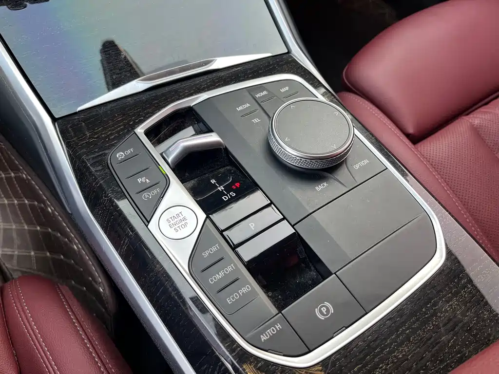 BMW 3 Series — миниатюра 12