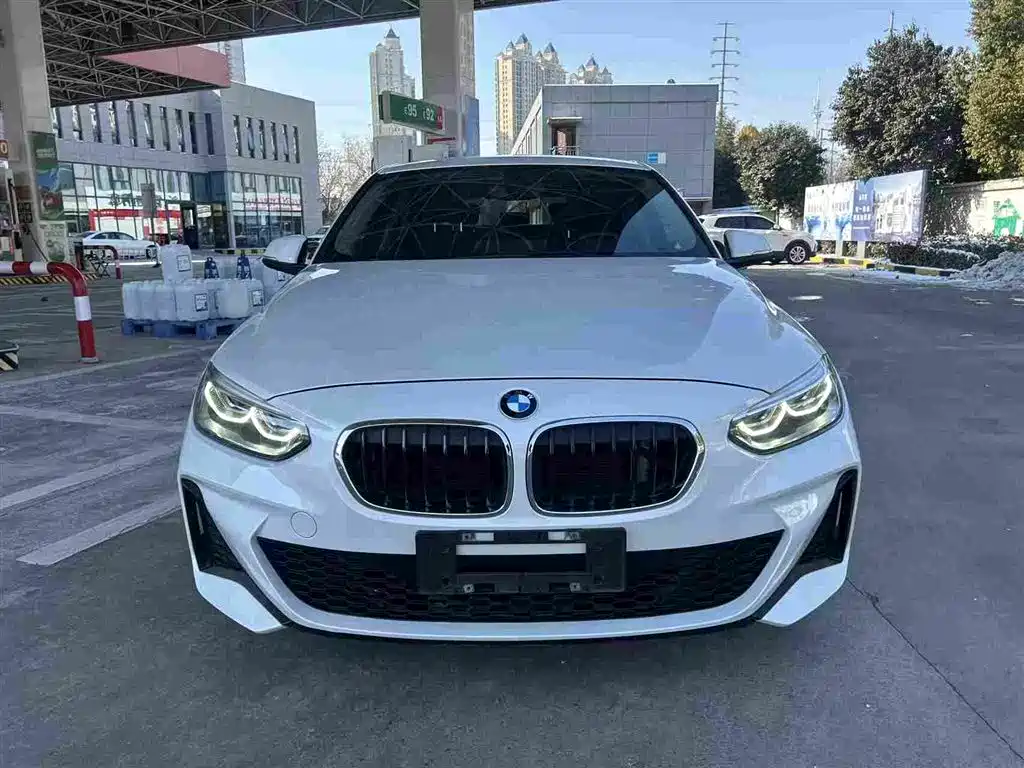 BMW 1 Series 2022