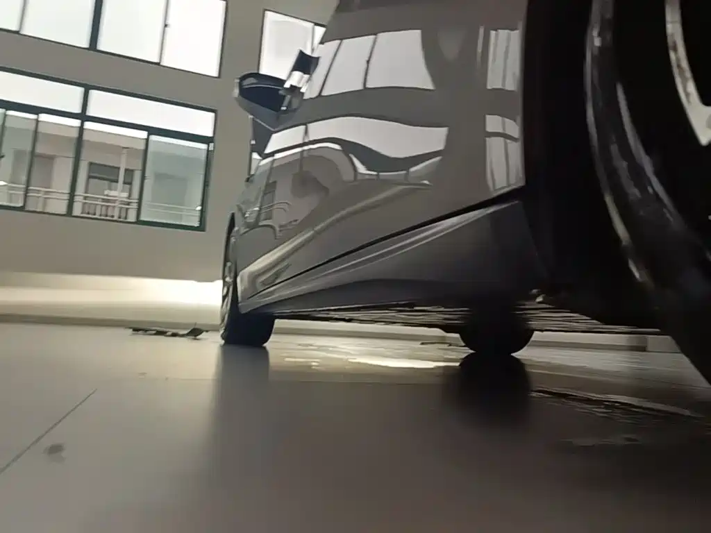NIO ET5T — миниатюра 22