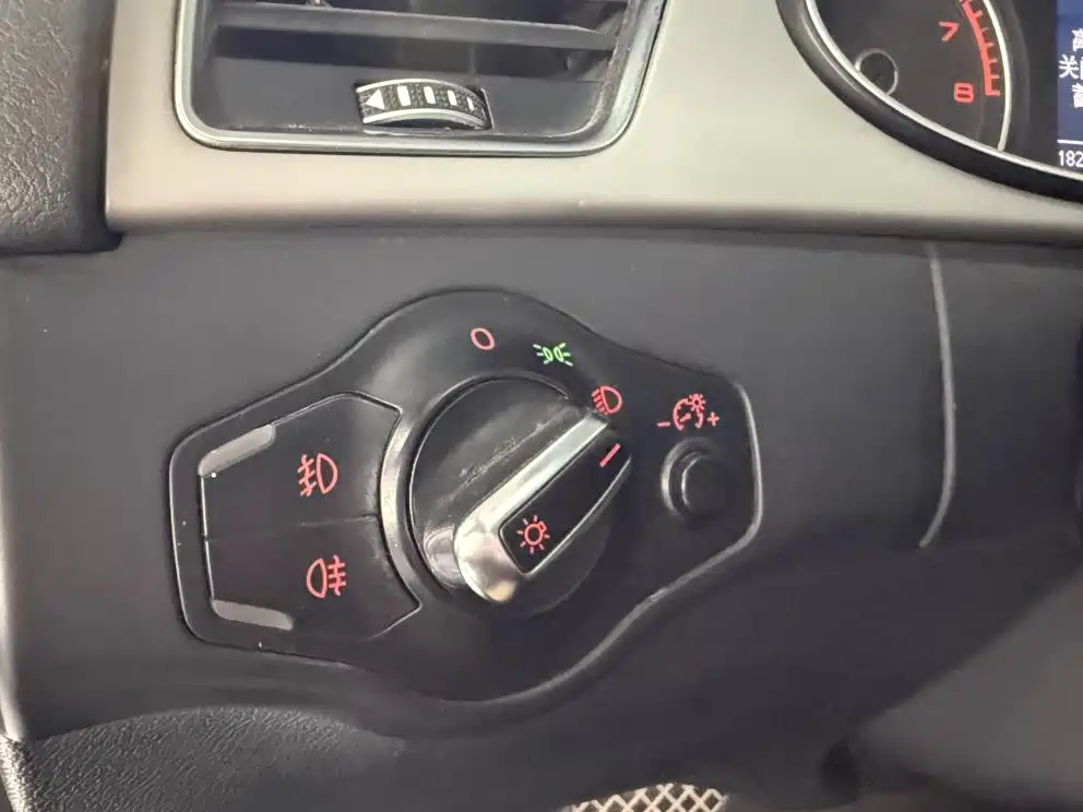 Audi A4L — миниатюра 11