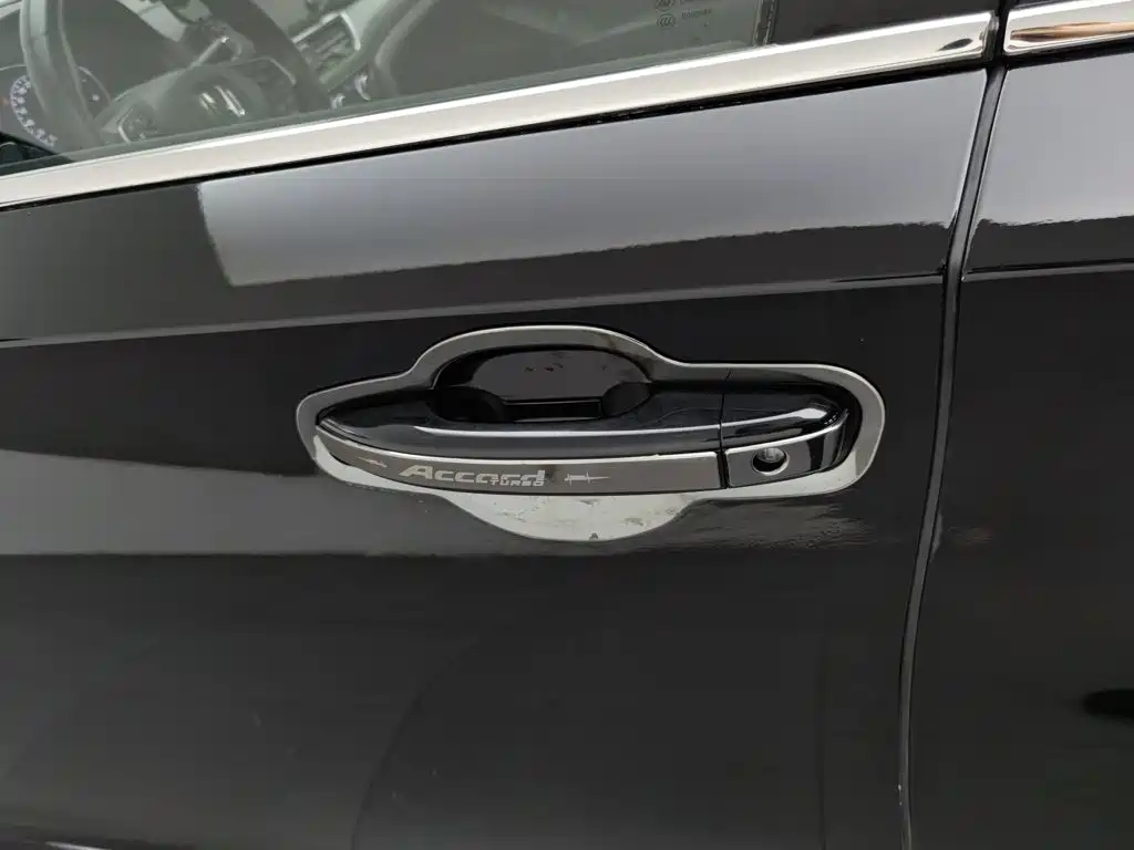 Honda Accord — миниатюра 18