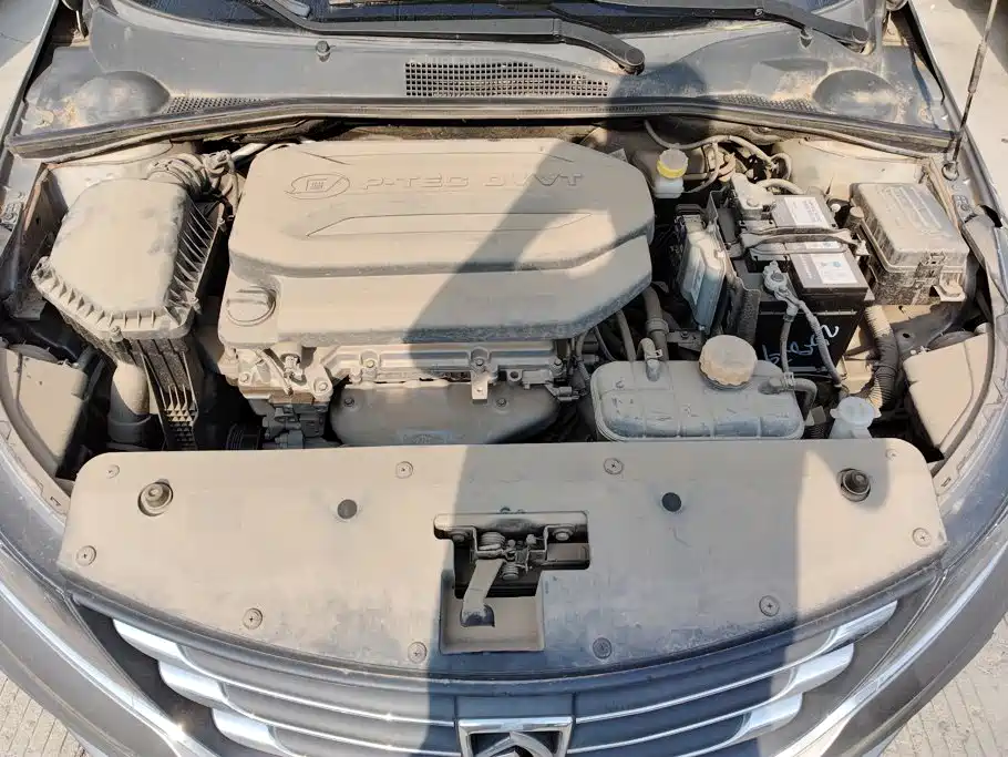 Baojun 310W — миниатюра 10