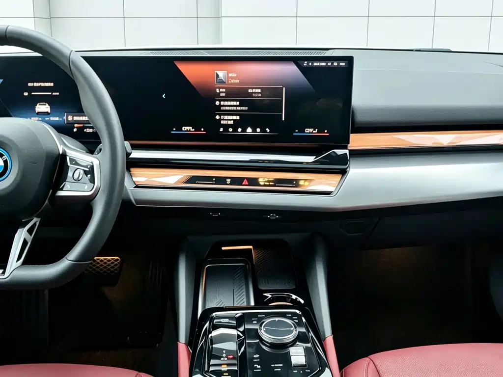 BMW i5 — миниатюра 9