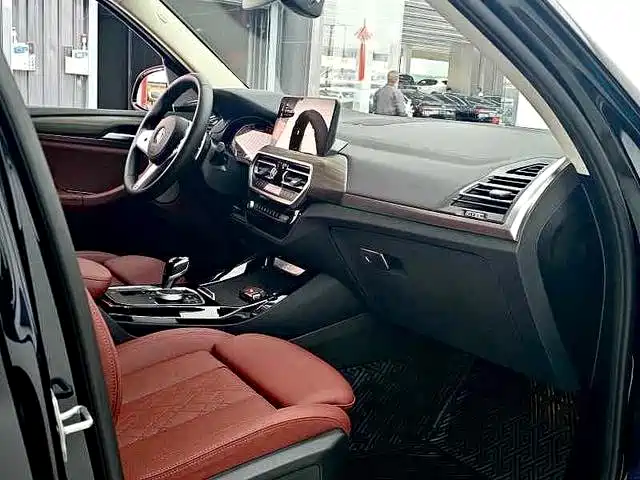 BMW X3 — миниатюра 11