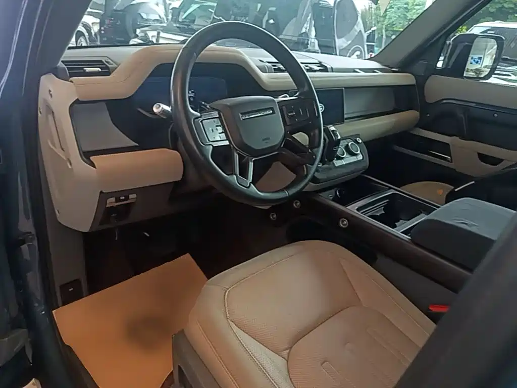 Land Rover Defender — миниатюра 10