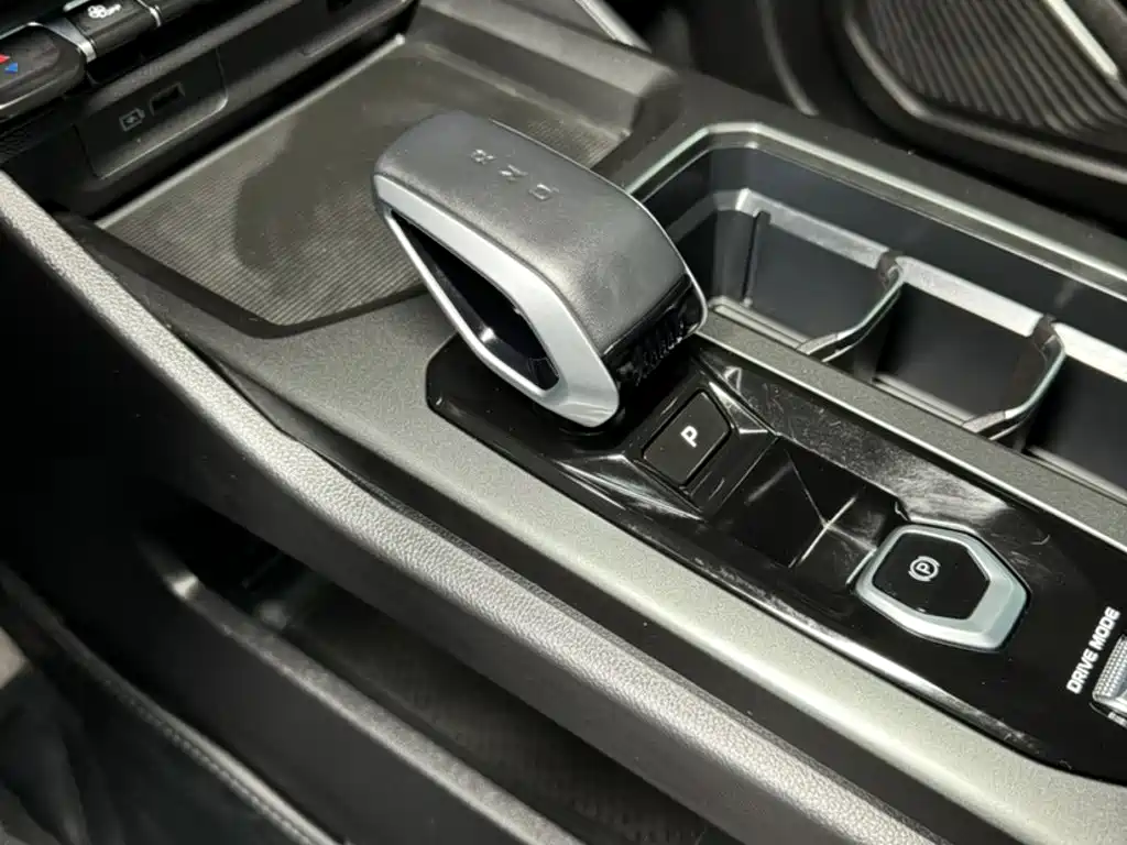 Geely Haoyue L — миниатюра 6