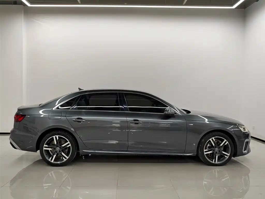 Audi A4L — миниатюра 3