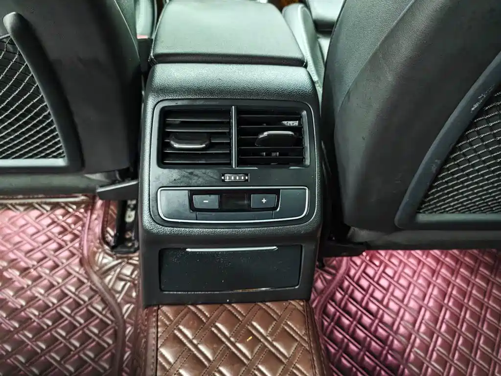Audi A4L — миниатюра 10