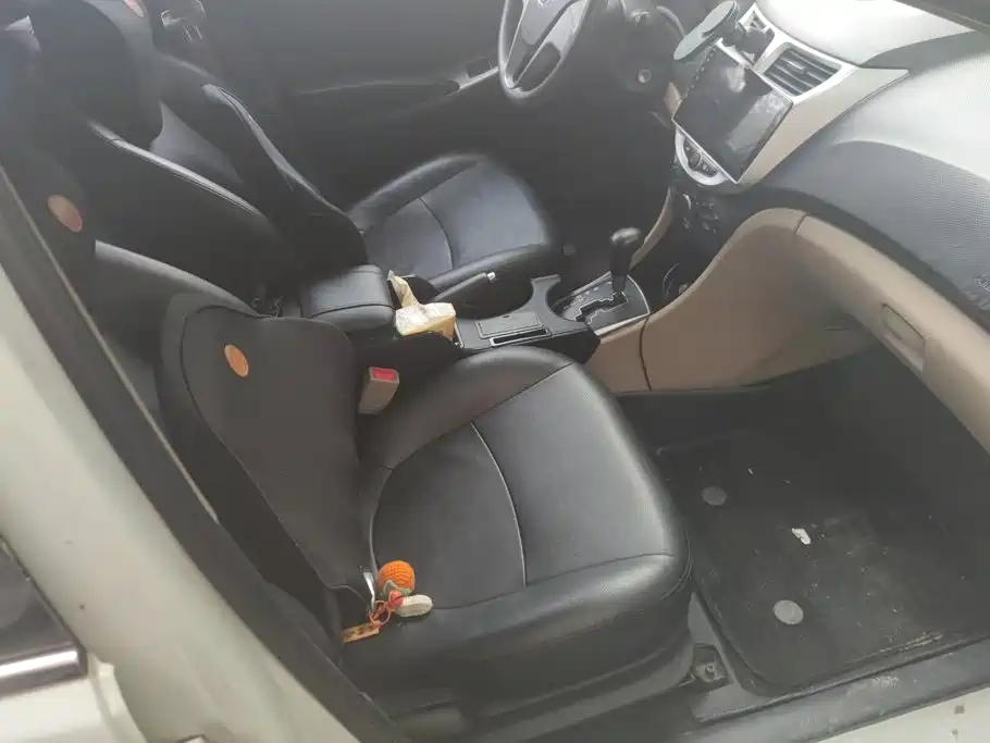 Hyundai Verna — миниатюра 8