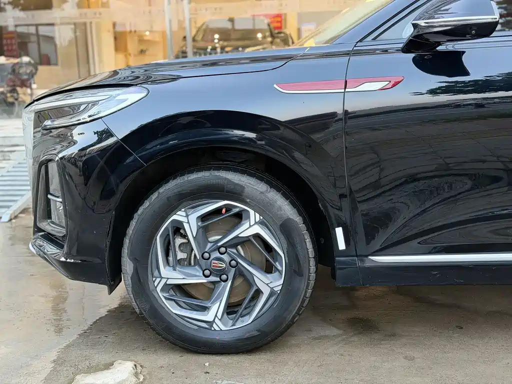 Hongqi Hongqi HS3 — миниатюра 2