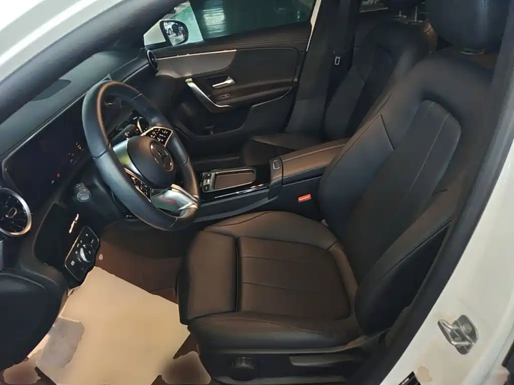 Mercedes-Benz A-Class — миниатюра 15