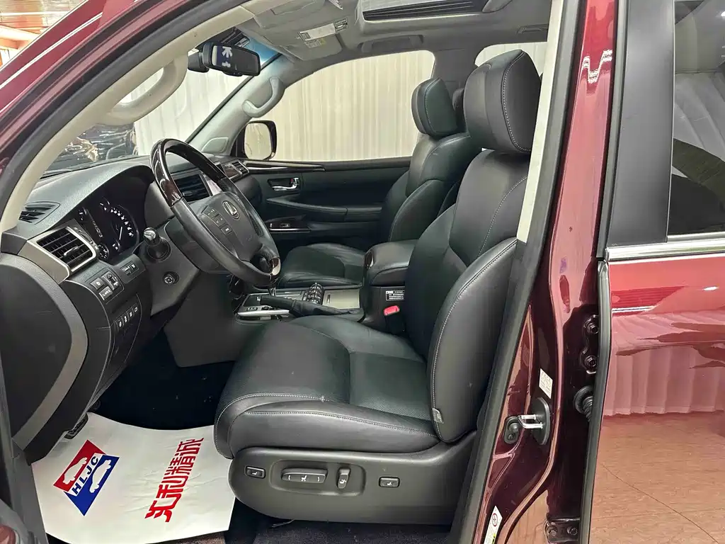 Lexus LX — миниатюра 4