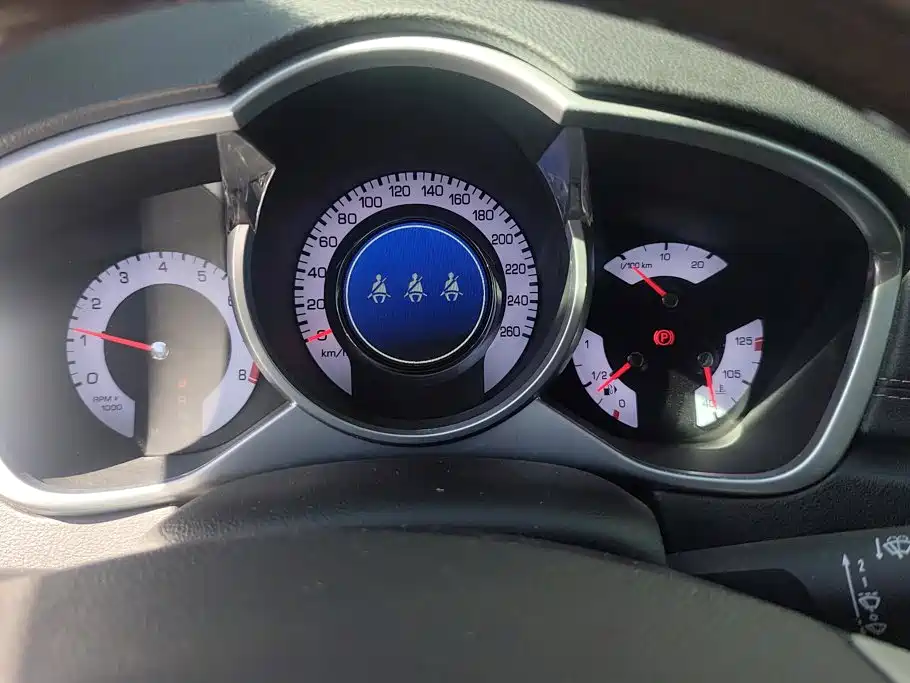 Cadillac SRX — миниатюра 14