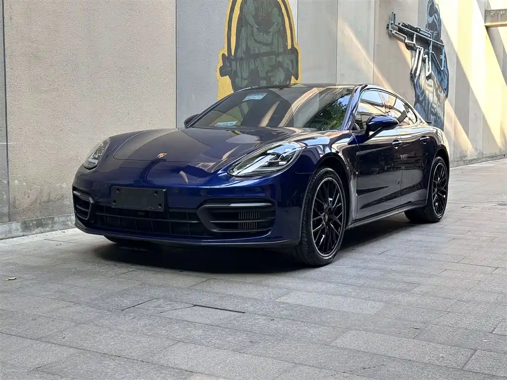 Купить Porsche Panamera