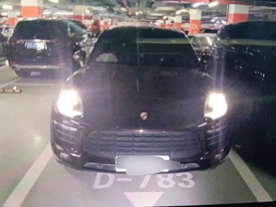 Porsche Macan — миниатюра 2