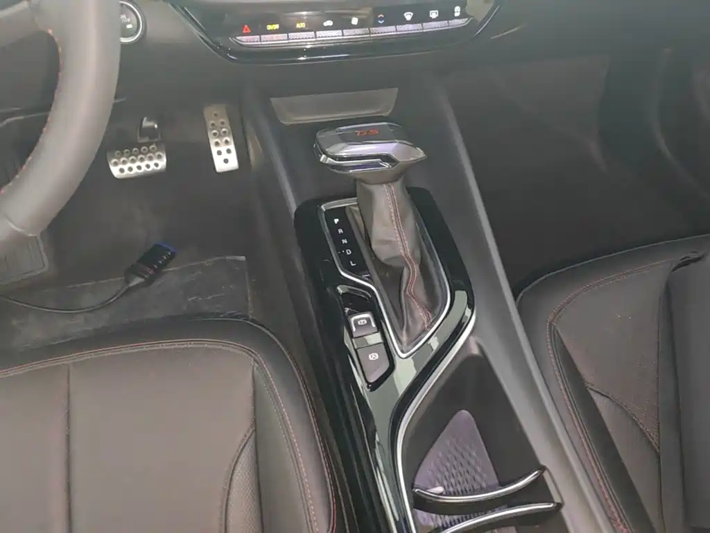 Buick Verano — миниатюра 14
